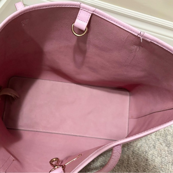 Ted Baker Tote with Detachable Pouch in Gorgeous Pink - Picture 5 of 10